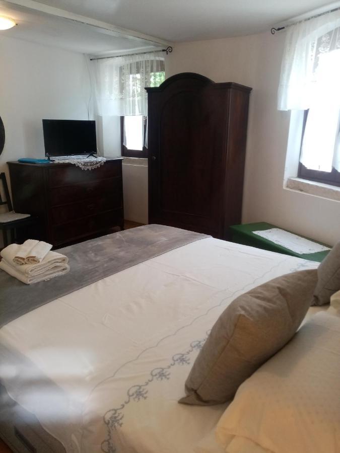 Rooms Serafin Motovun Exterior photo