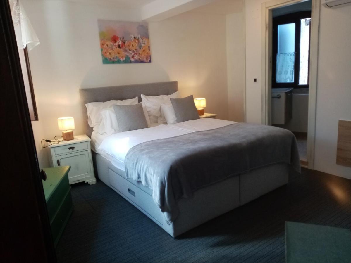 Rooms Serafin Motovun Exterior photo